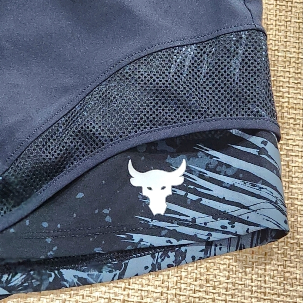 Project Rock Under Armour Shorts Womens Size S Black Heat Gear Loose Fit 1351900 - Picture 5 of 10